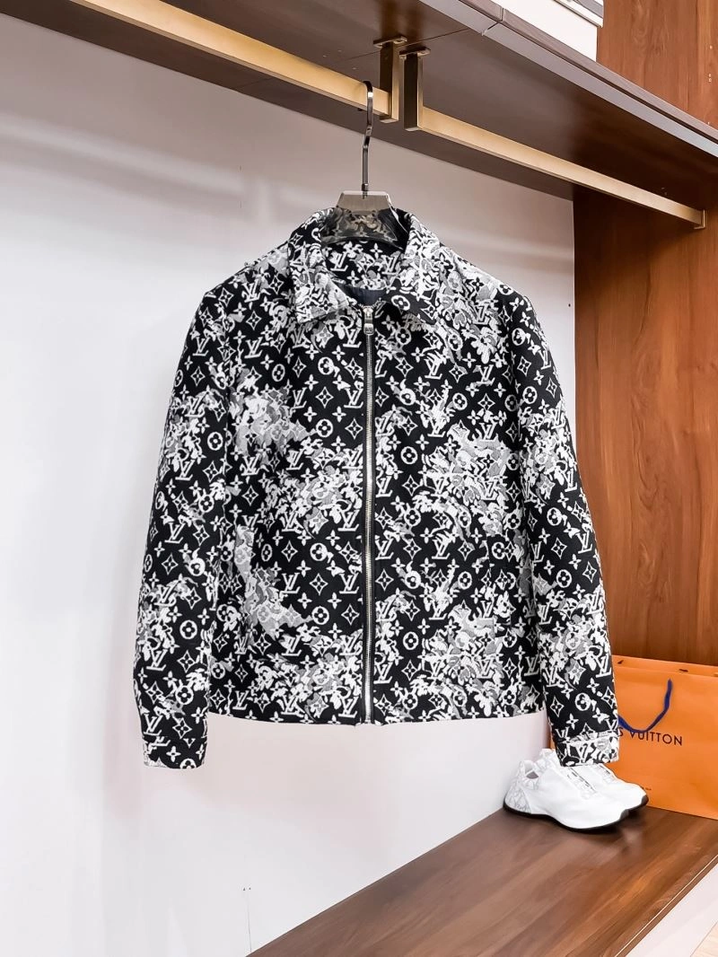 Louis Vuitton Outwear Vibrant 133878