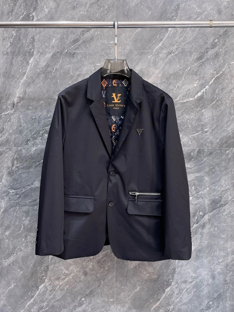 Functional Louis Vuitton Outwear 133876
