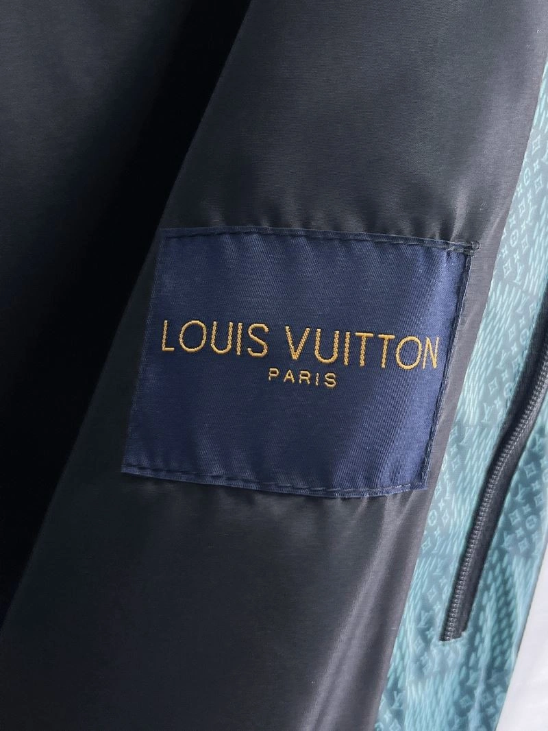 Louis Vuitton Outwear Modern 133858