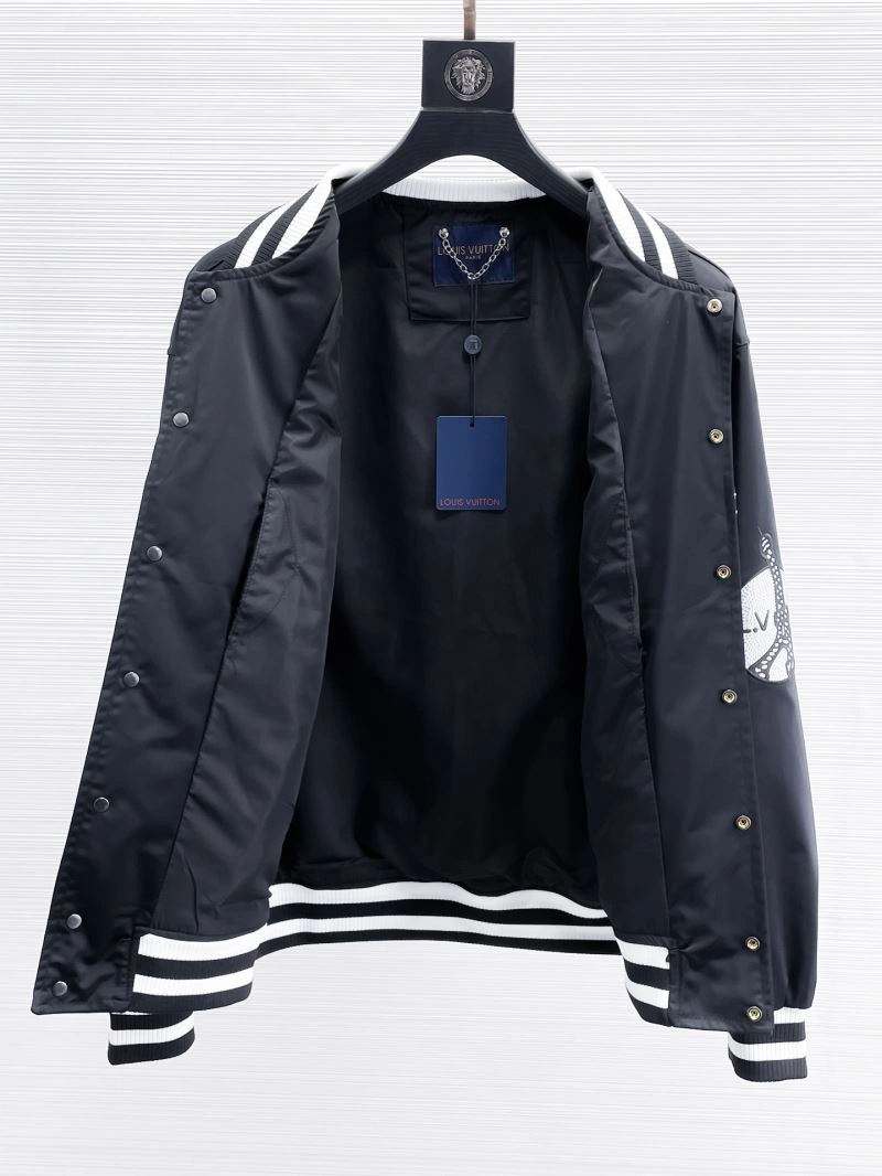 Louis Vuitton Outwear Unisex 133861
