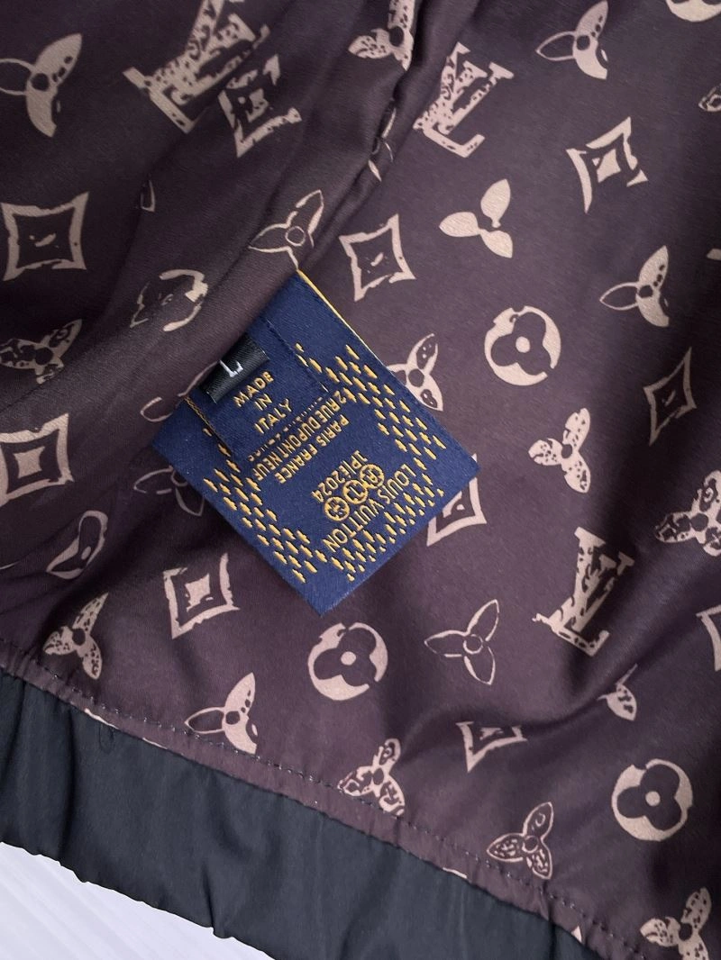 FreshLook Louis Vuitton Outwear 133869