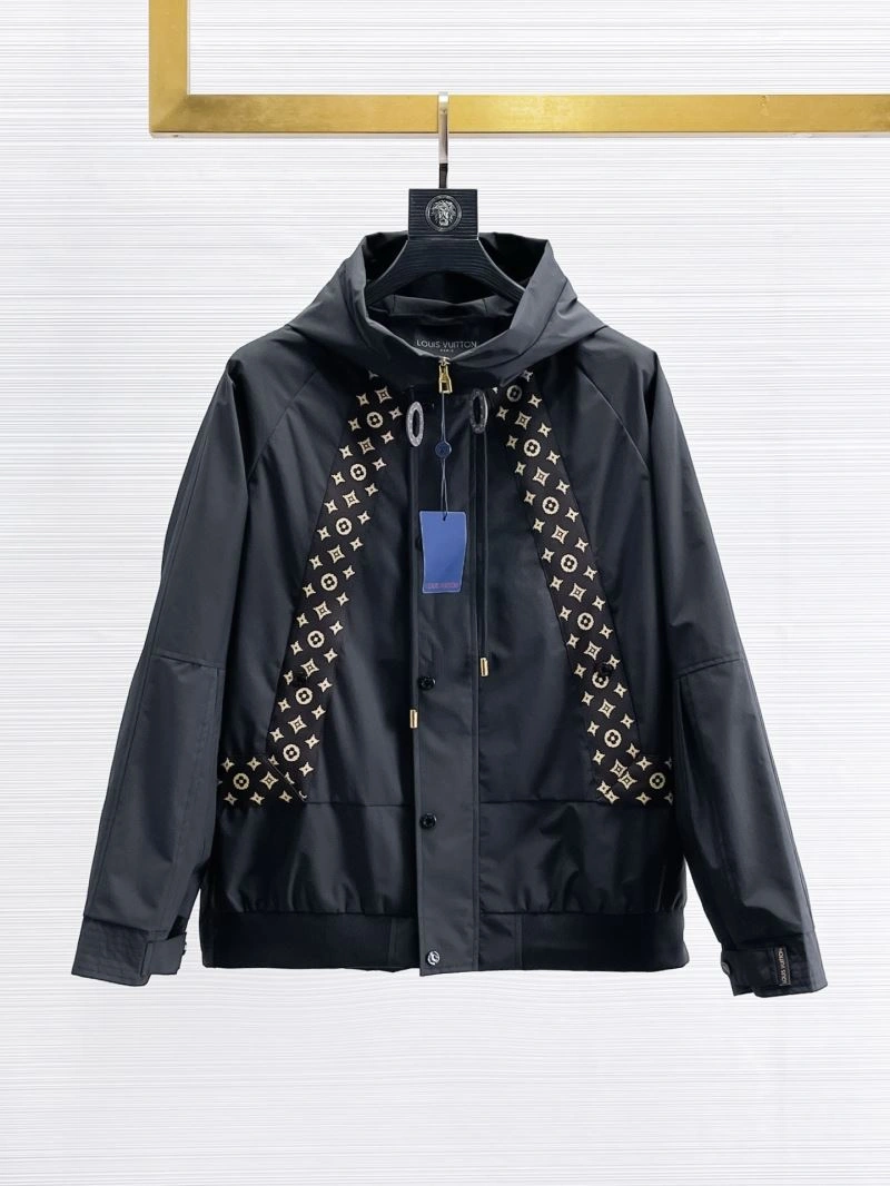 Packable Louis Vuitton Outwear 133853