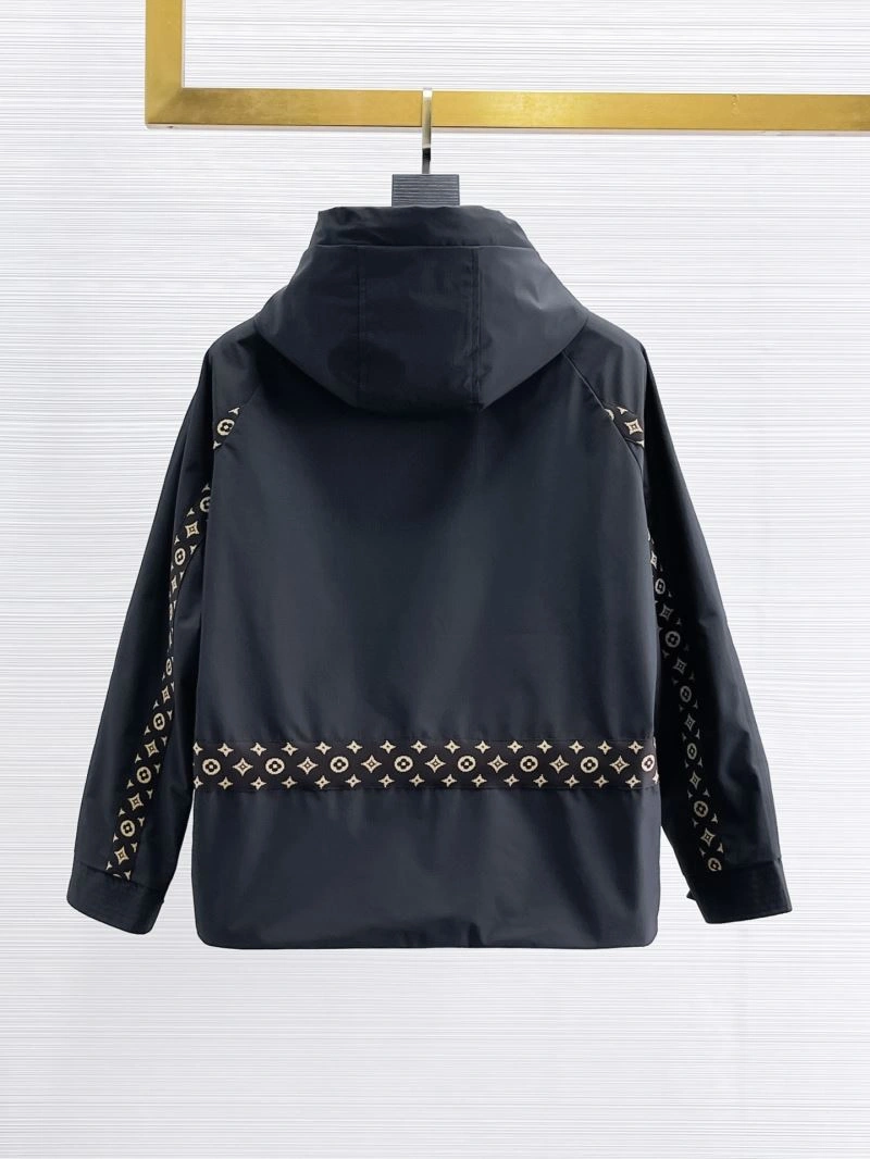 Packable Louis Vuitton Outwear 133853