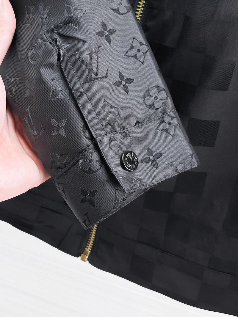 Louis Vuitton Outwear Reliable 133863