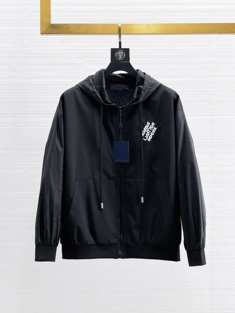 Casual Louis Vuitton Outwear 133871