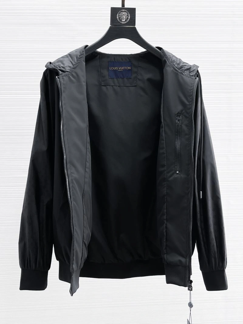 Casual Louis Vuitton Outwear 133871