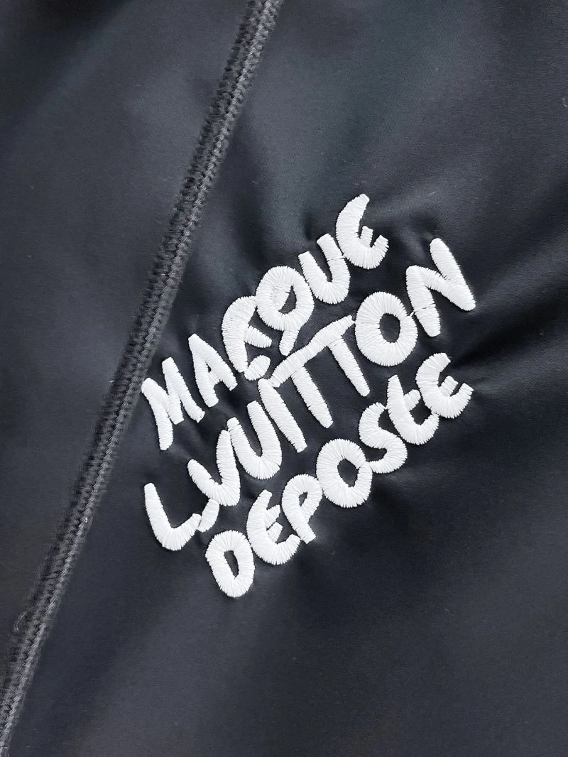 Casual Louis Vuitton Outwear 133871