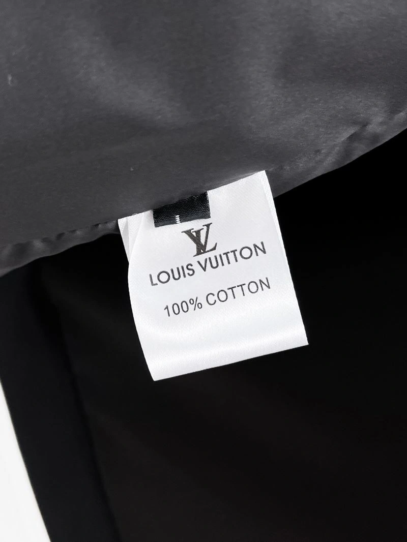 BestValue Louis Vuitton Outwear 133870
