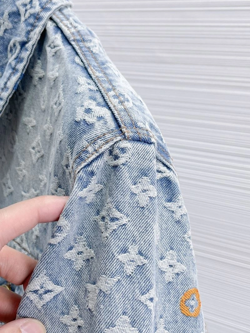 TimelessDesign Louis Vuitton Outwear 133852
