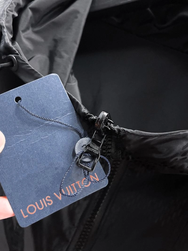 Modern Louis Vuitton Outwear 133855