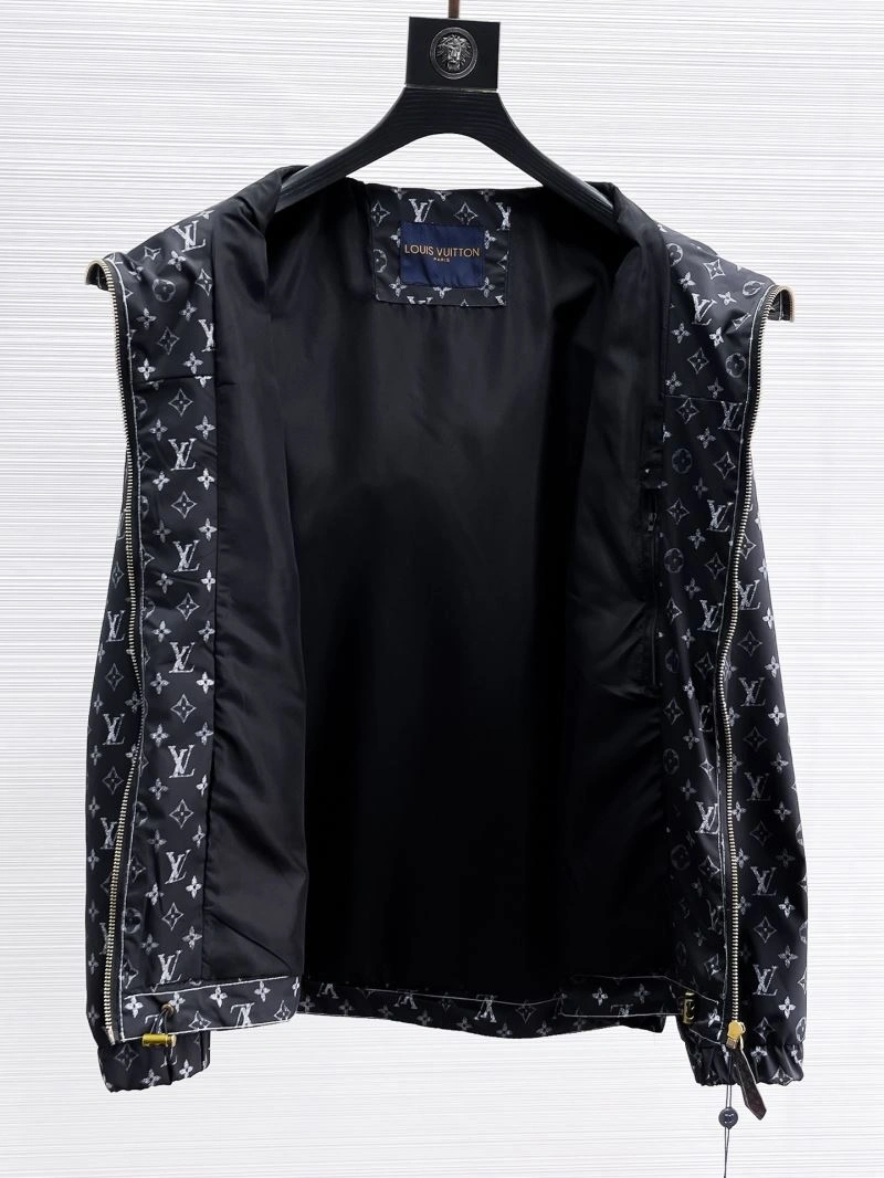 NewStyle Louis Vuitton Outwear 133842
