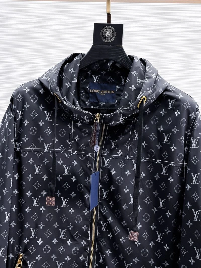 NewStyle Louis Vuitton Outwear 133842