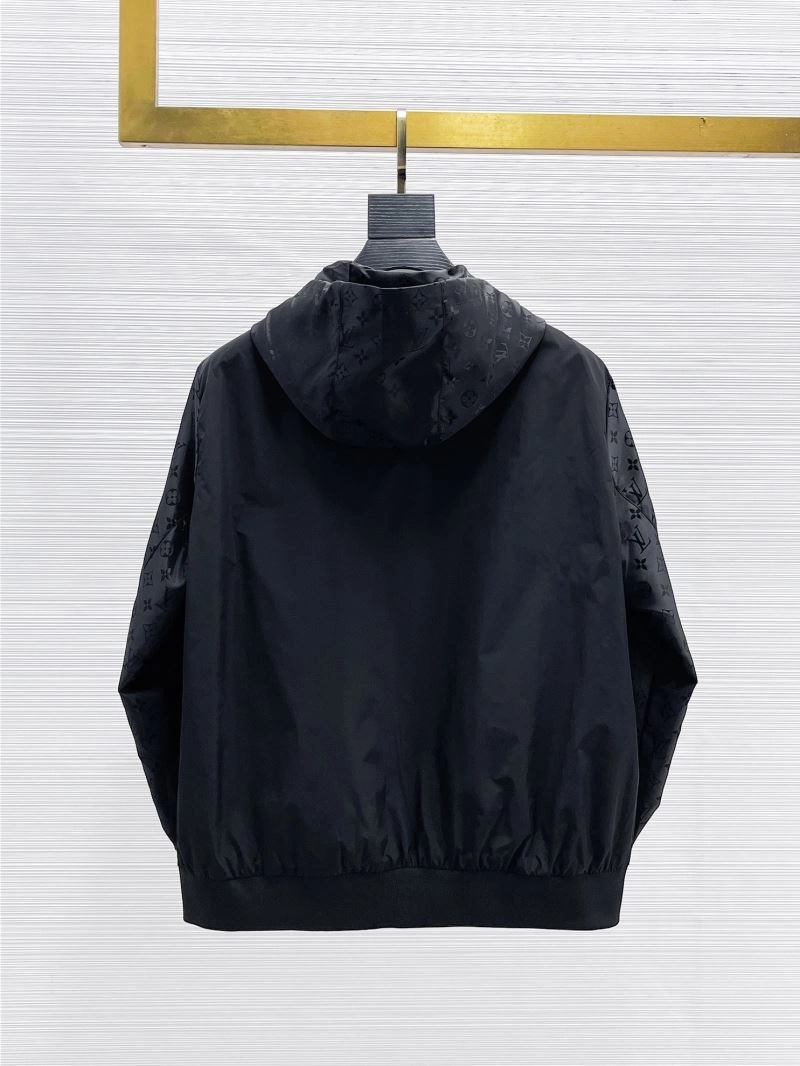Louis Vuitton Outwear FreshLook 133868