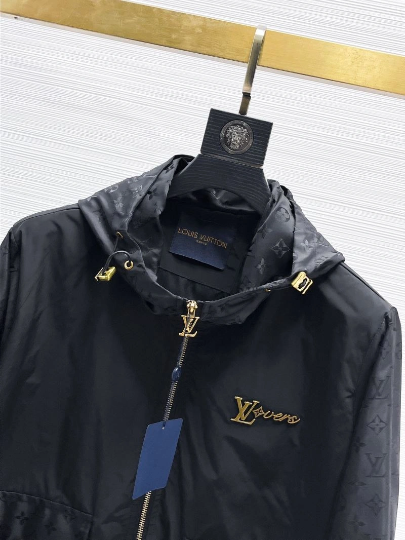 Louis Vuitton Outwear FreshLook 133868