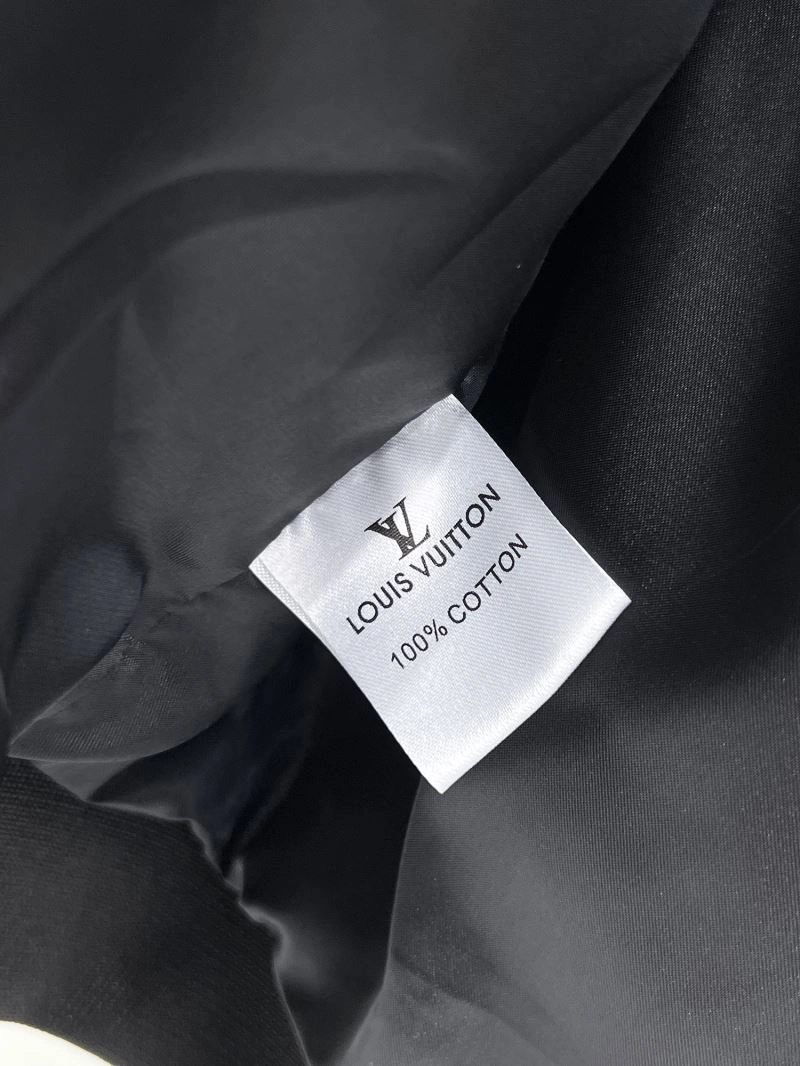 Louis Vuitton Outwear Effortless 133834