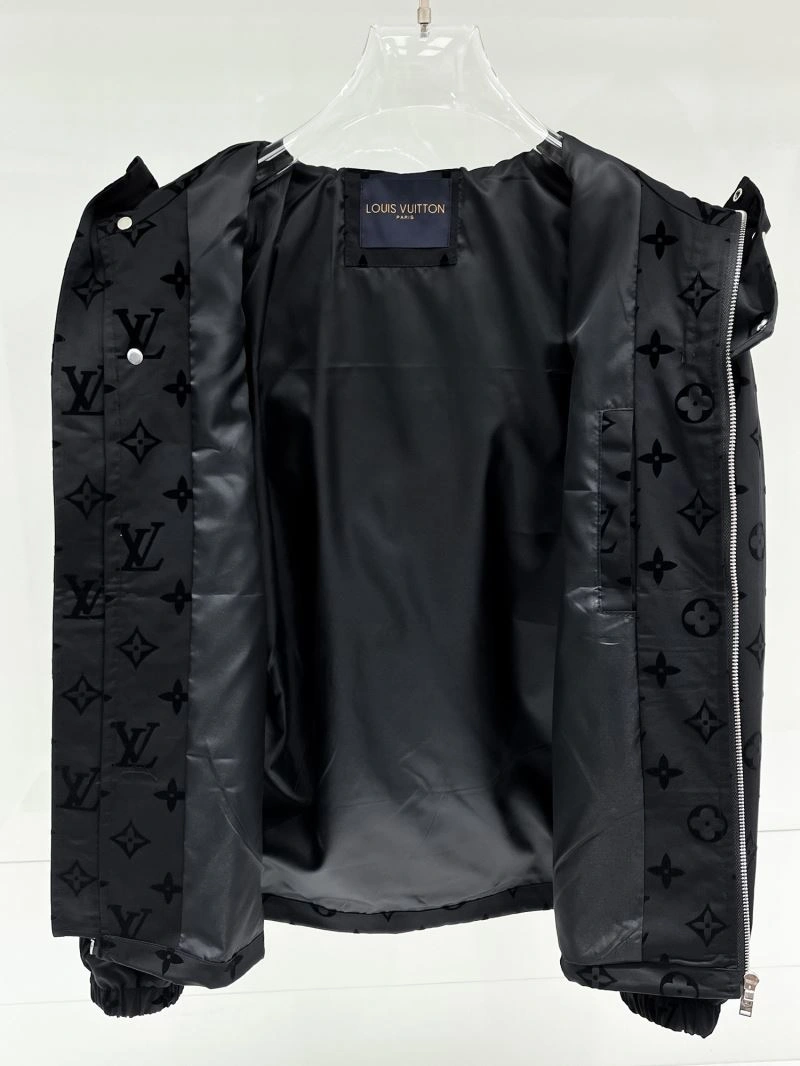Louis Vuitton Outwear Minimalist 133819