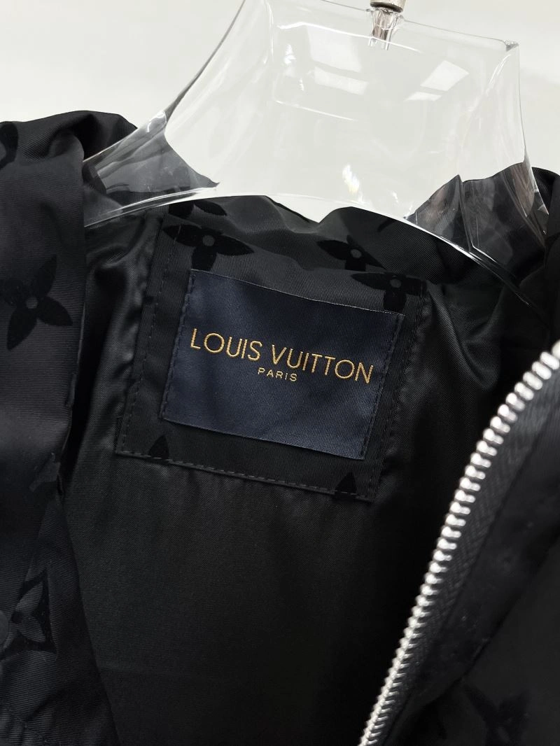 Louis Vuitton Outwear Minimalist 133819