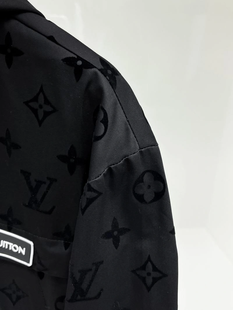 Louis Vuitton Outwear Minimalist 133819