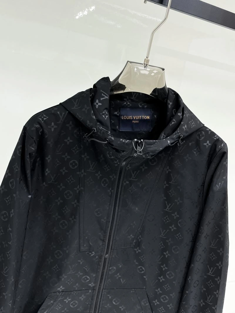 Louis Vuitton Outwear MoistureWicking 133827