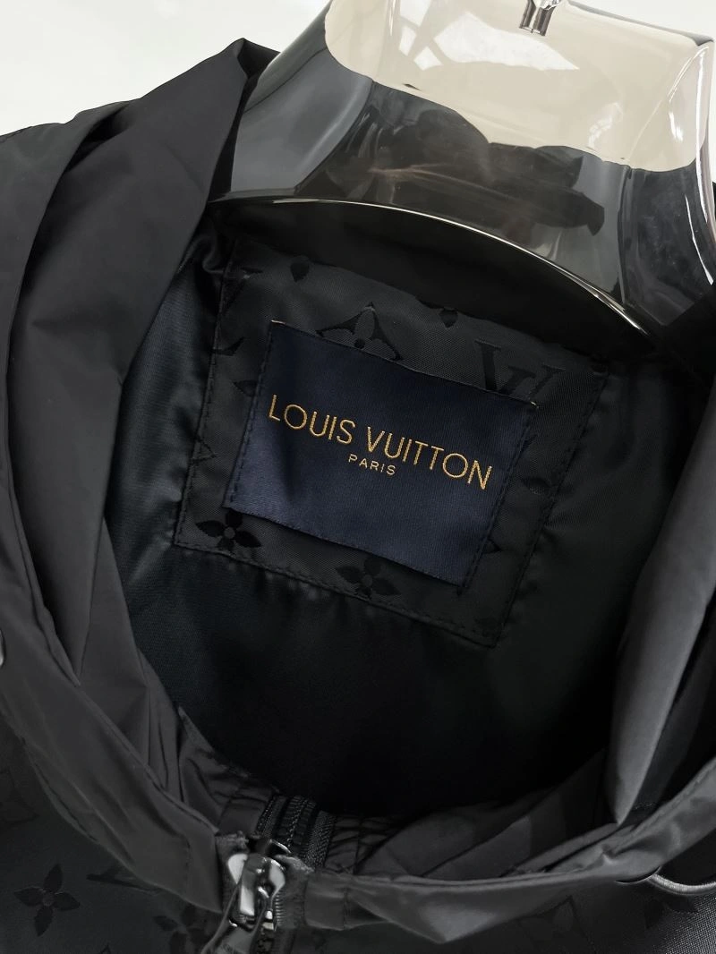 Louis Vuitton Outwear TravelReady 133823