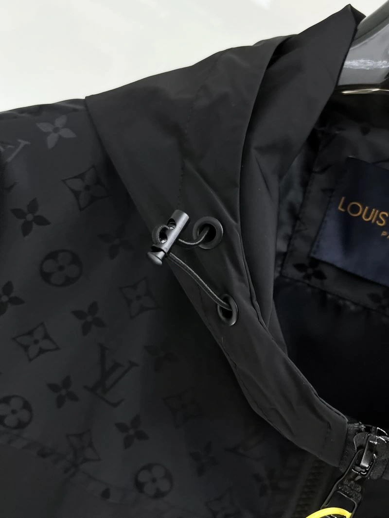 Louis Vuitton Outwear TravelReady 133823