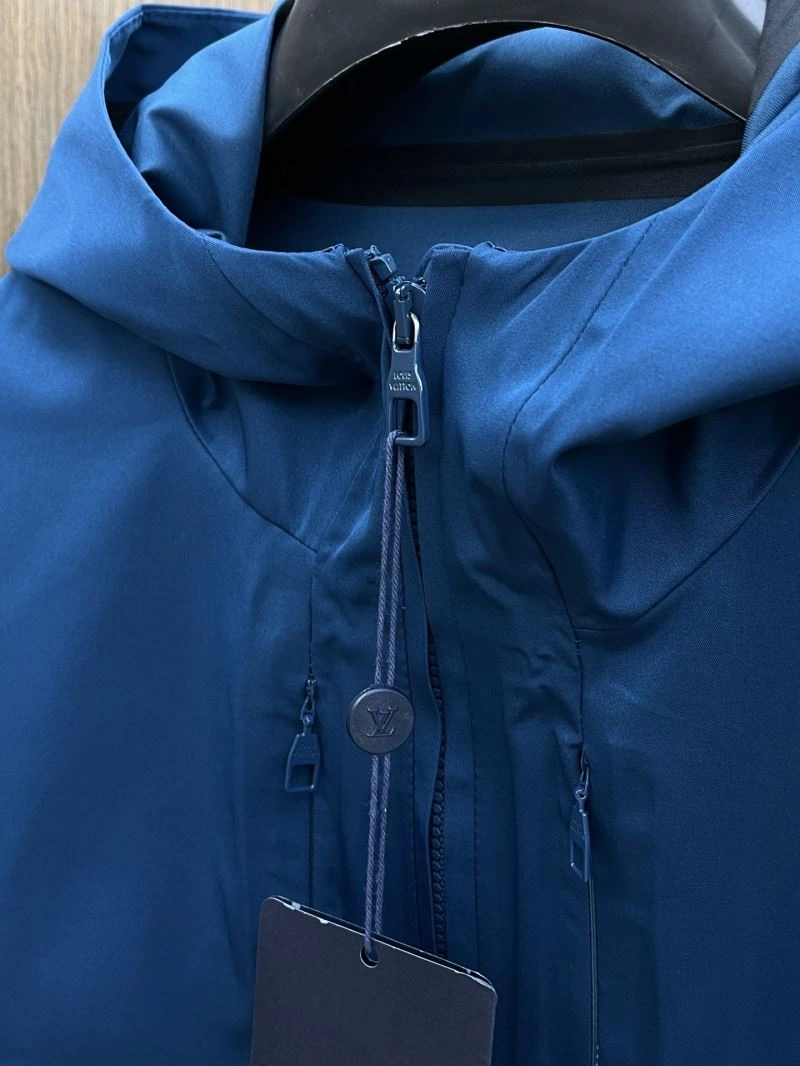 Sleek Louis Vuitton Outwear 133803