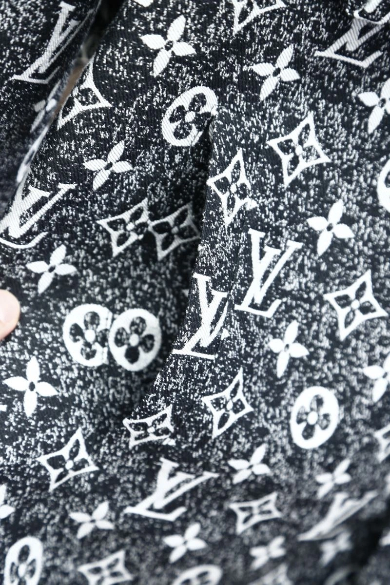 Louis Vuitton Outwear Trendsetting 133812