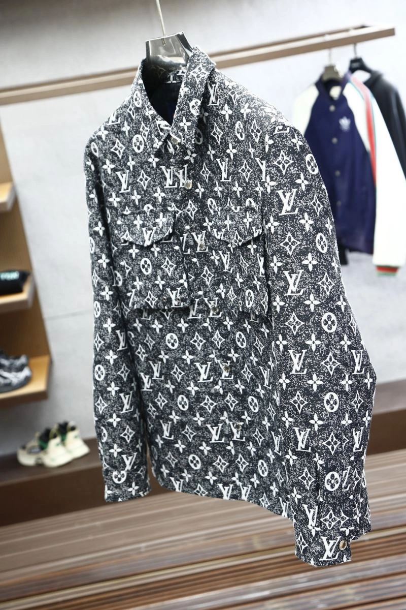 Louis Vuitton Outwear Trendsetting 133812