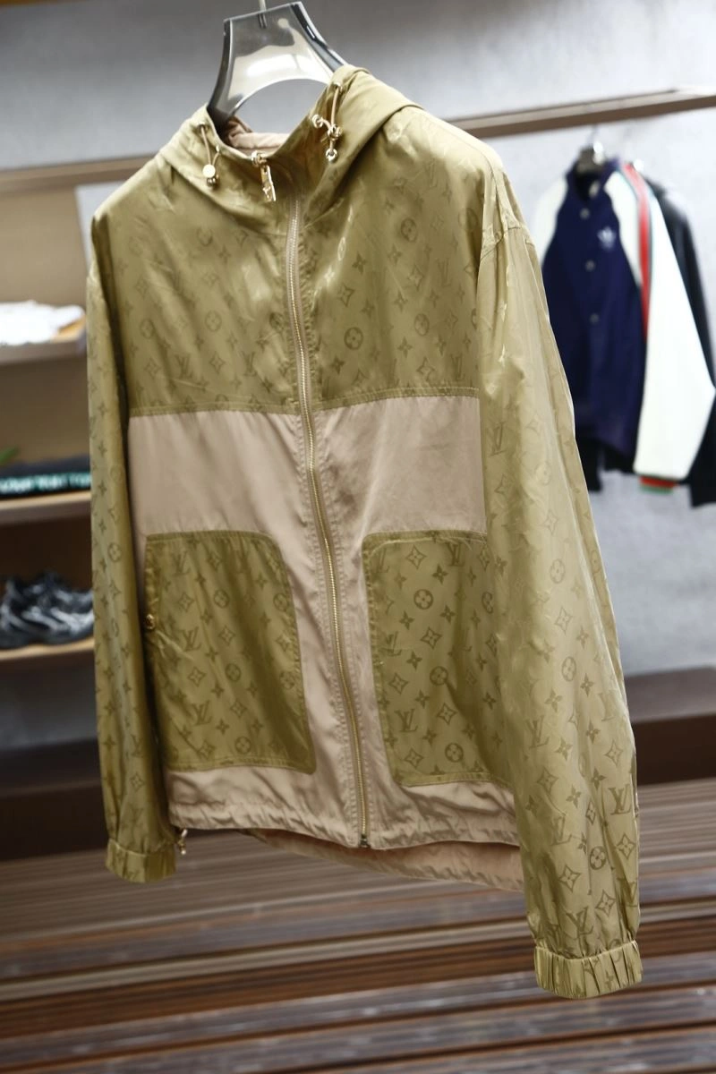 Louis Vuitton Outwear Practical 133816