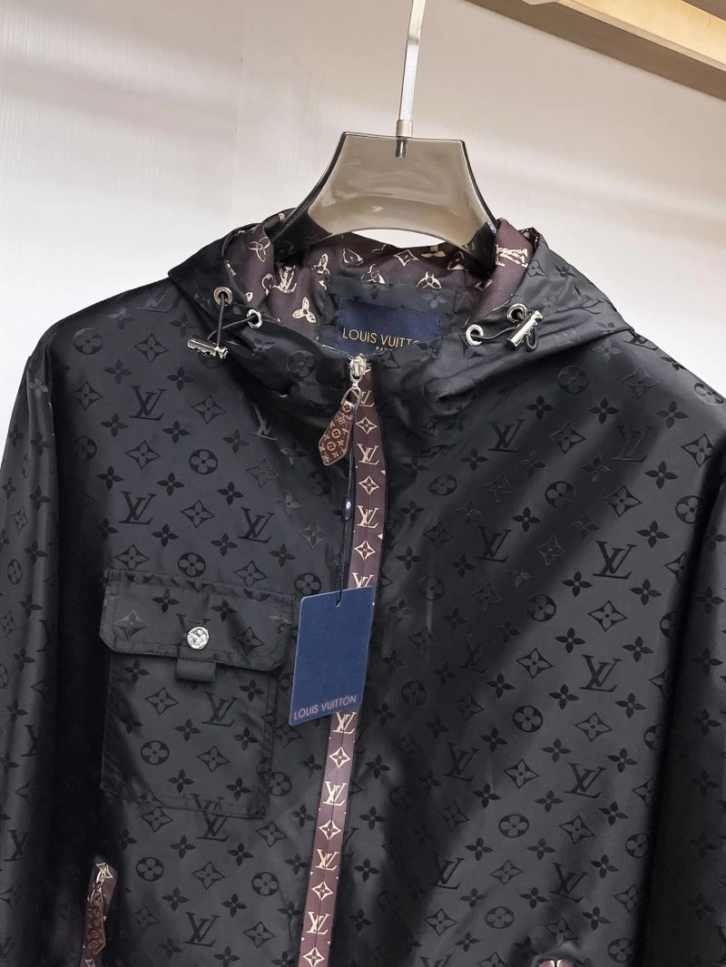 Modern Louis Vuitton Outwear 133828