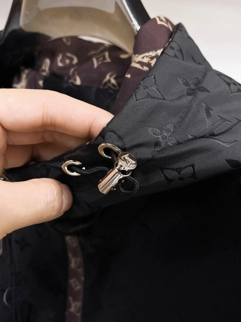 Modern Louis Vuitton Outwear 133828