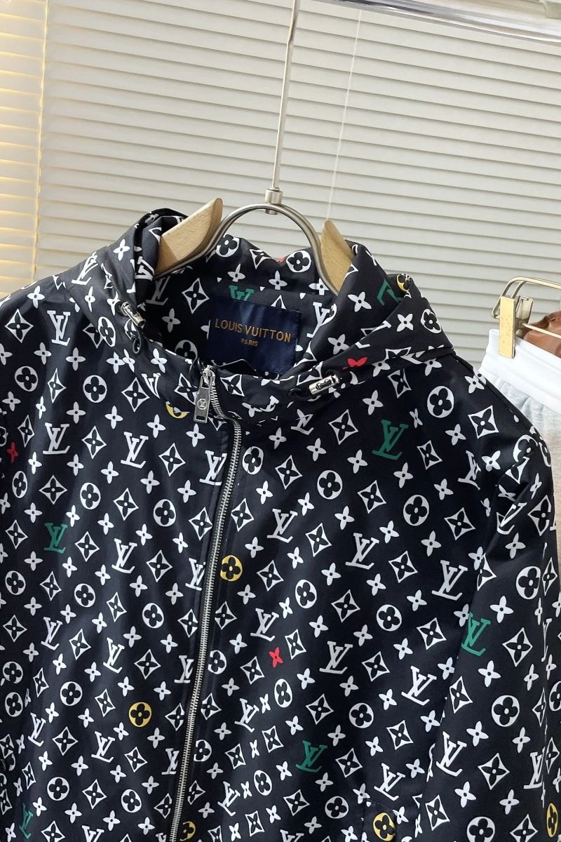 BestValue Louis Vuitton Outwear 133813