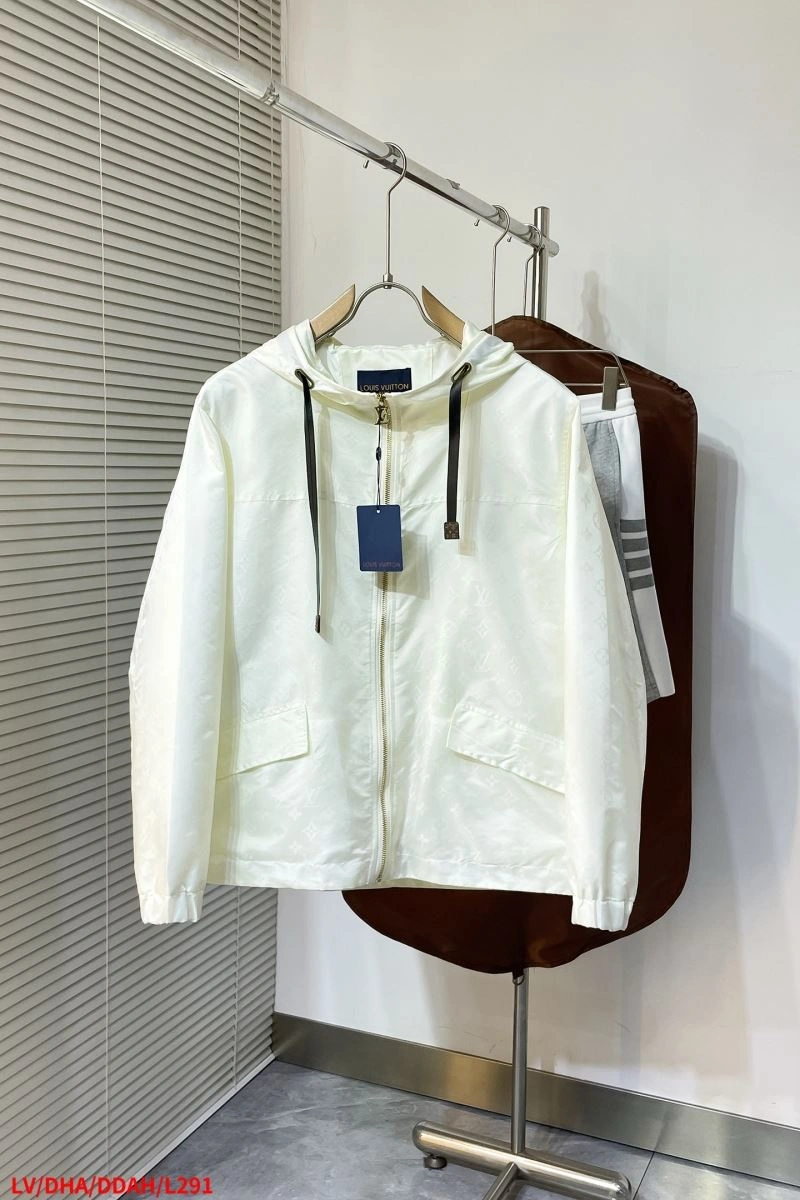 Louis Vuitton Outwear SmartChoice 133831