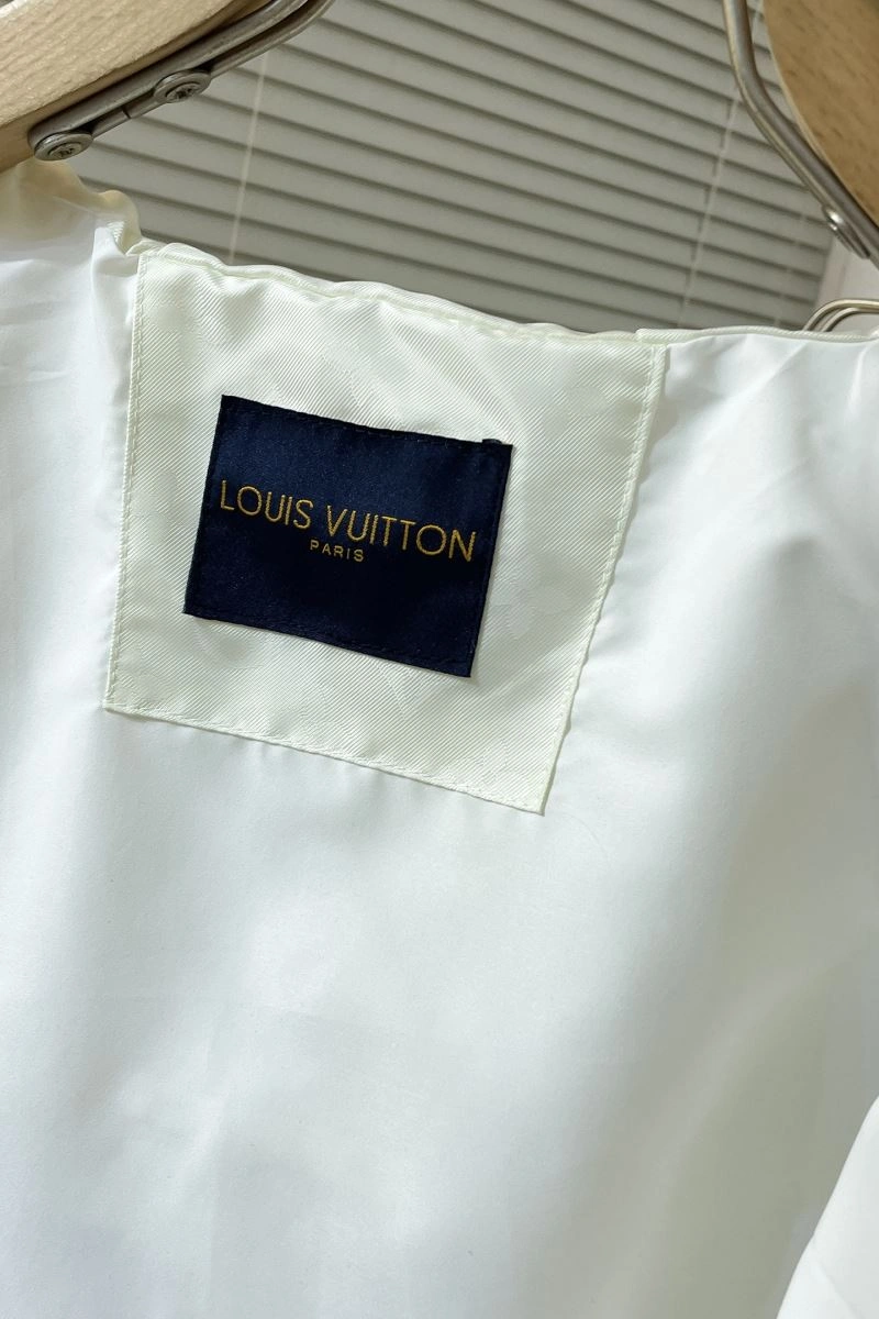 Louis Vuitton Outwear SmartChoice 133831
