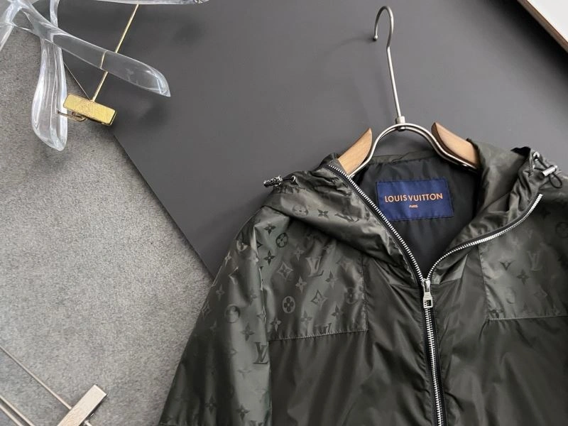 Louis Vuitton Outwear TechFriendly 133807