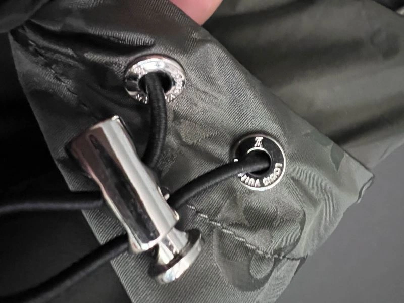 Louis Vuitton Outwear TechFriendly 133807