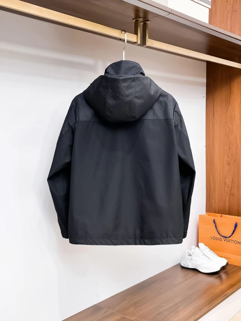 Original Louis Vuitton Outwear 133829