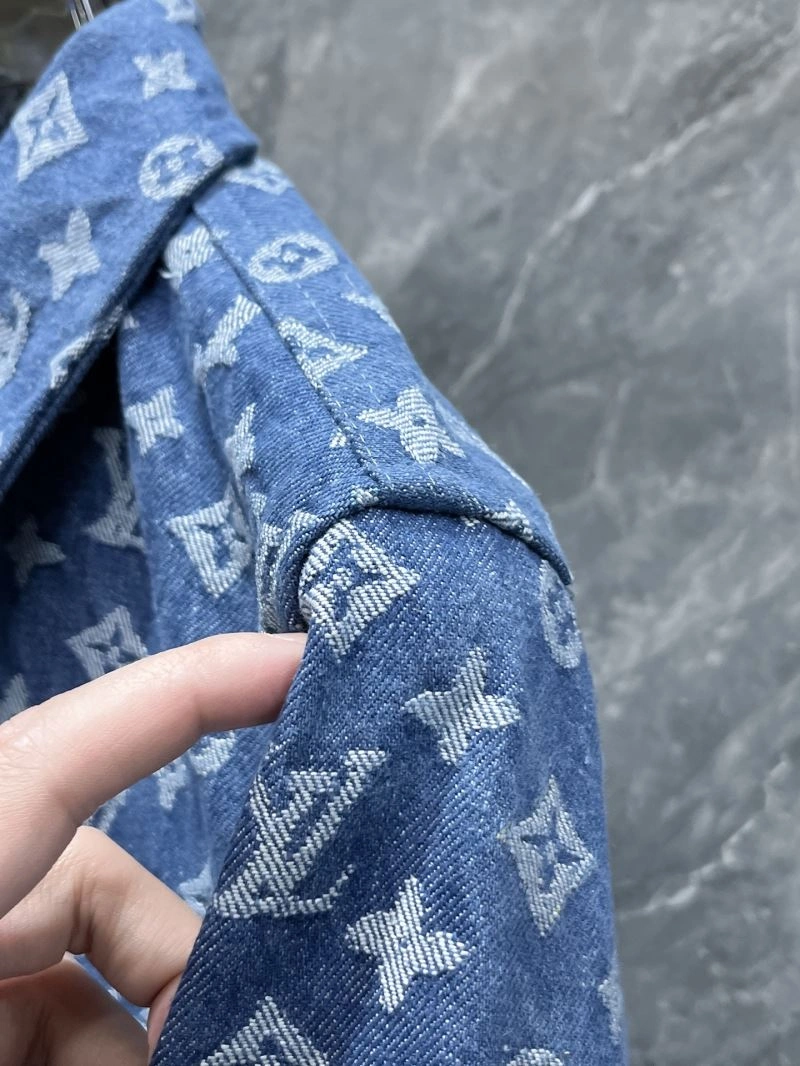 Louis Vuitton Outwear Effortless 133814