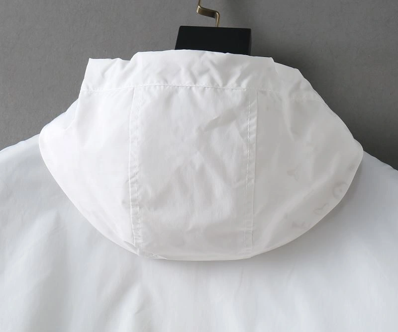 Stretchable Louis Vuitton Outwear 133798