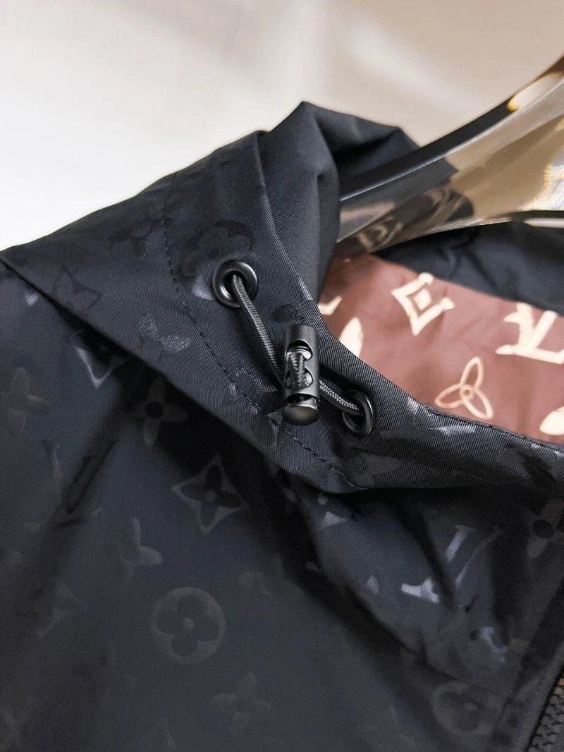 Modern Louis Vuitton Outwear 133797