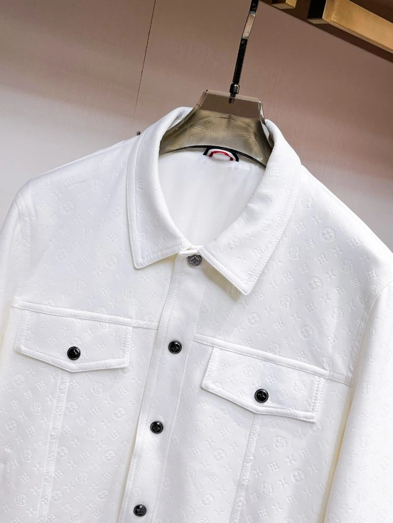 Timeless Louis Vuitton Outwear 133804