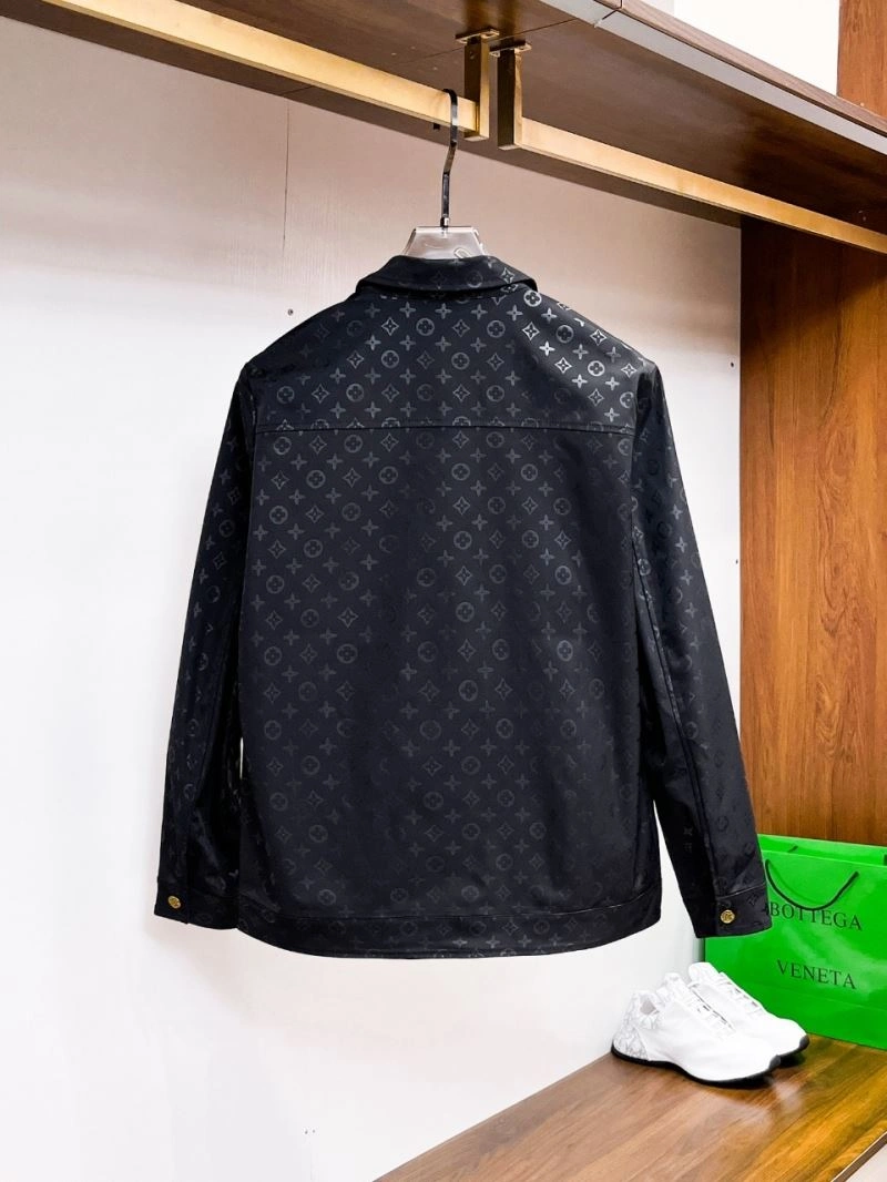 DailyWear Louis Vuitton Outwear 133795