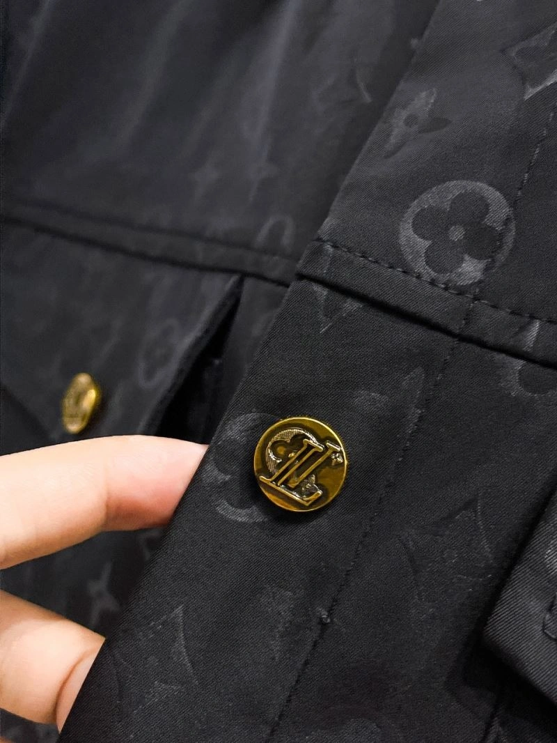 DailyWear Louis Vuitton Outwear 133795