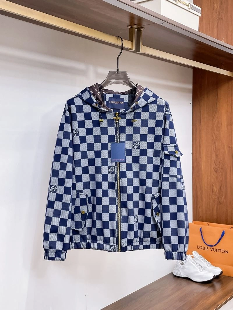 Premium Louis Vuitton Outwear 133792