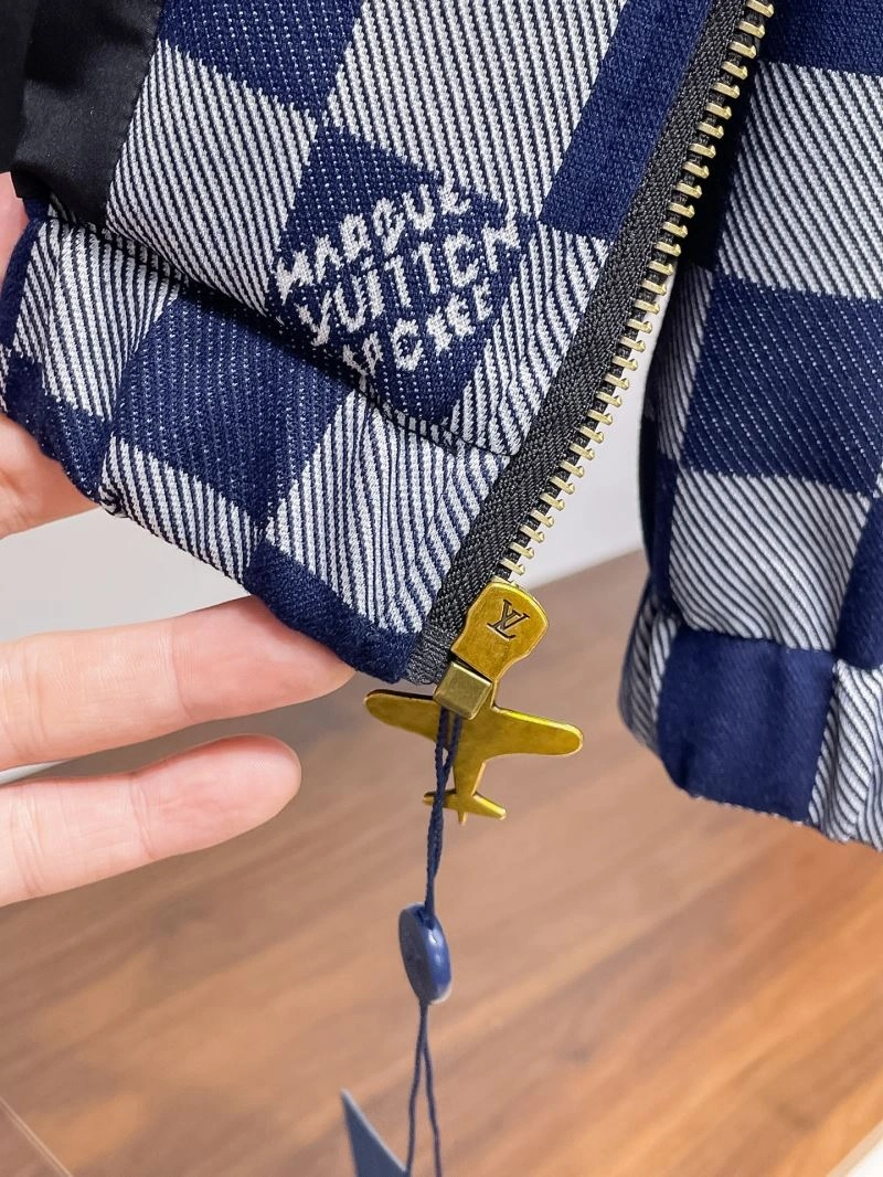 Premium Louis Vuitton Outwear 133792