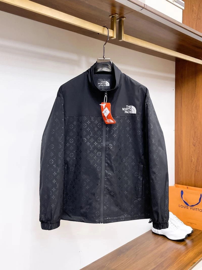 Louis Vuitton Outwear Stretchable 133784