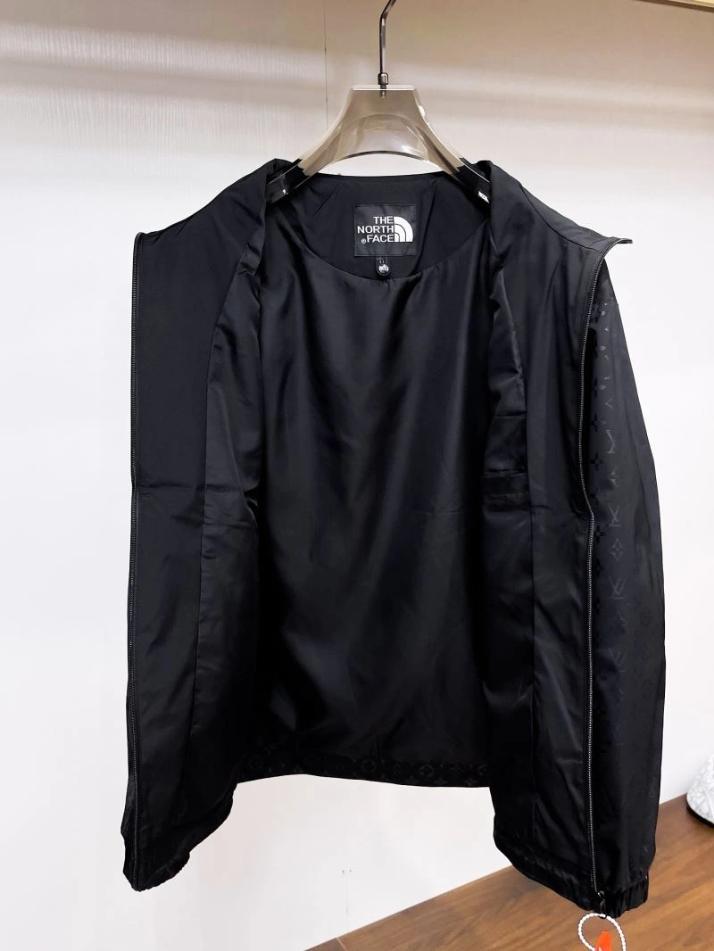 Louis Vuitton Outwear Stretchable 133784