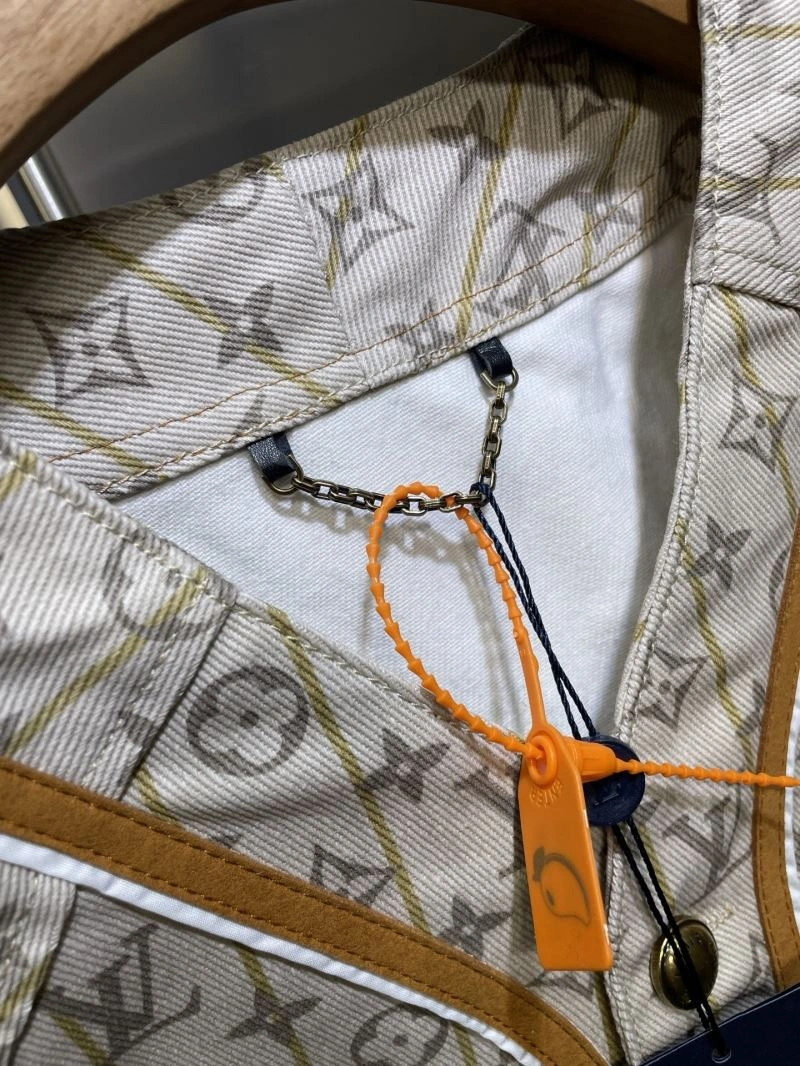 Louis Vuitton Outwear Packable 133780