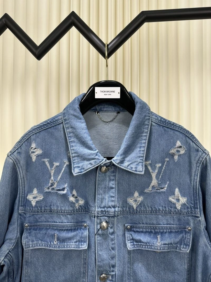 EyeCatching Louis Vuitton Outwear 132978