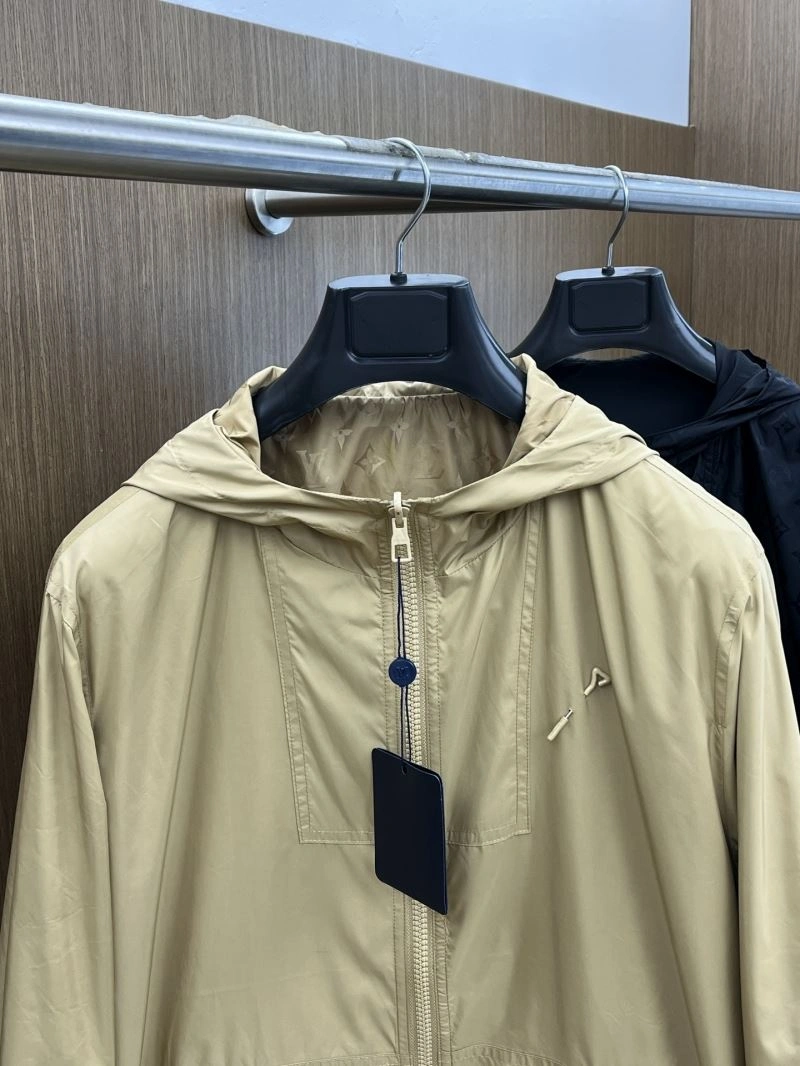 ModernLook Louis Vuitton Outwear 132951